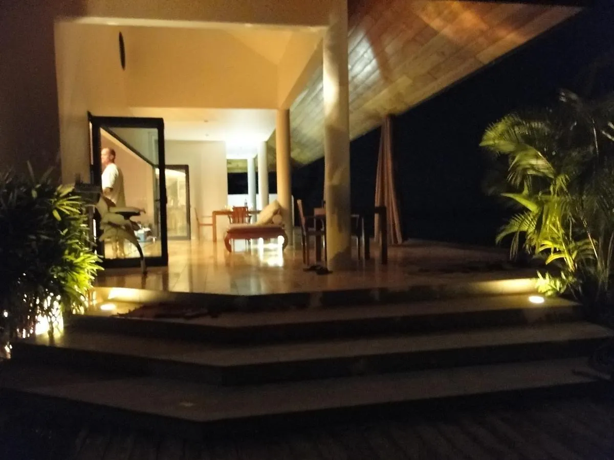 Ocean Breeze Villa Tevaitoa